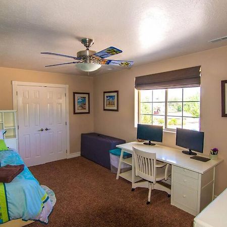 Tacit Shadow Resort Paradise Deluxe Suite, Gym, Coffee Bar, Hot-Tub, Free Laundry, Food Available Parowan Экстерьер фото