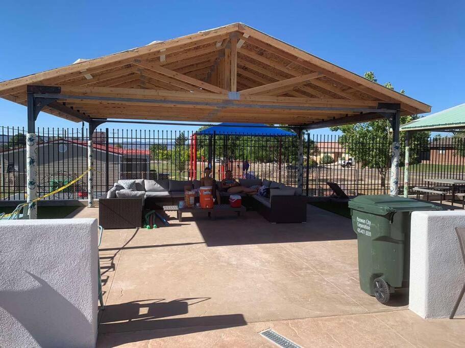 Tacit Shadow Resort Paradise Deluxe Suite, Gym, Coffee Bar, Hot-Tub, Free Laundry, Food Available Parowan Экстерьер фото